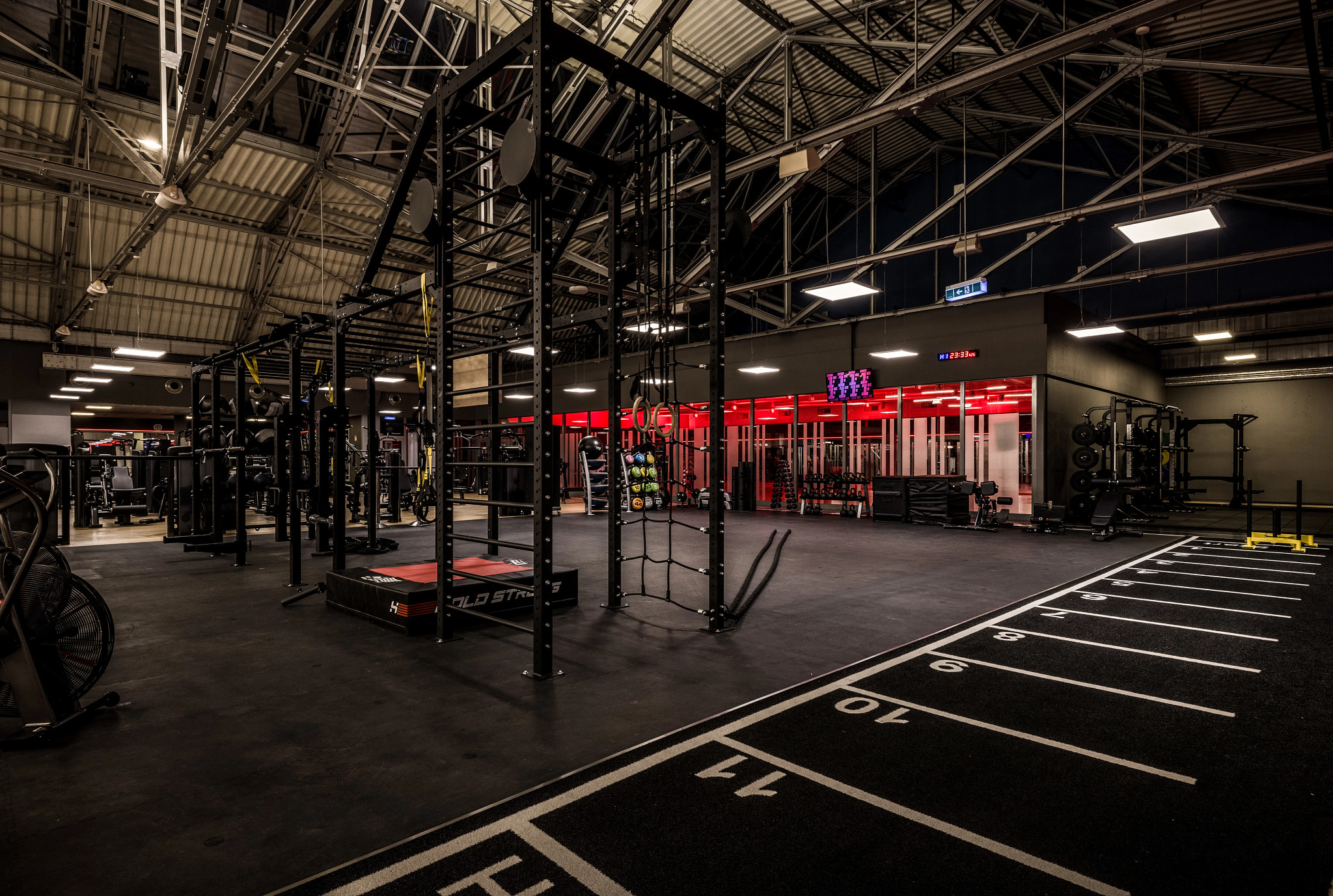 Fitnessstudio mit Calisthenics in Köln Ehrenfeld