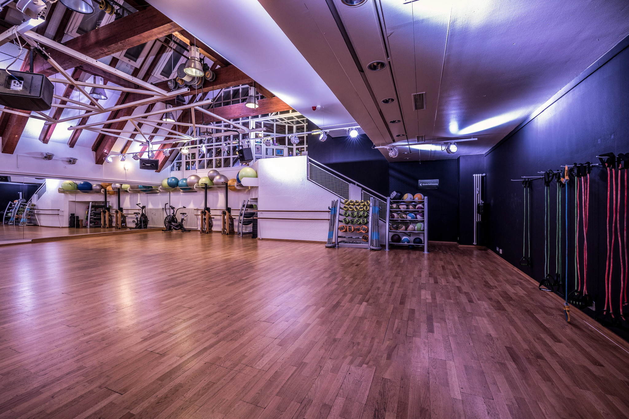 Fitnessstudio mit Calisthenics Frankfurt Sachsenhausen