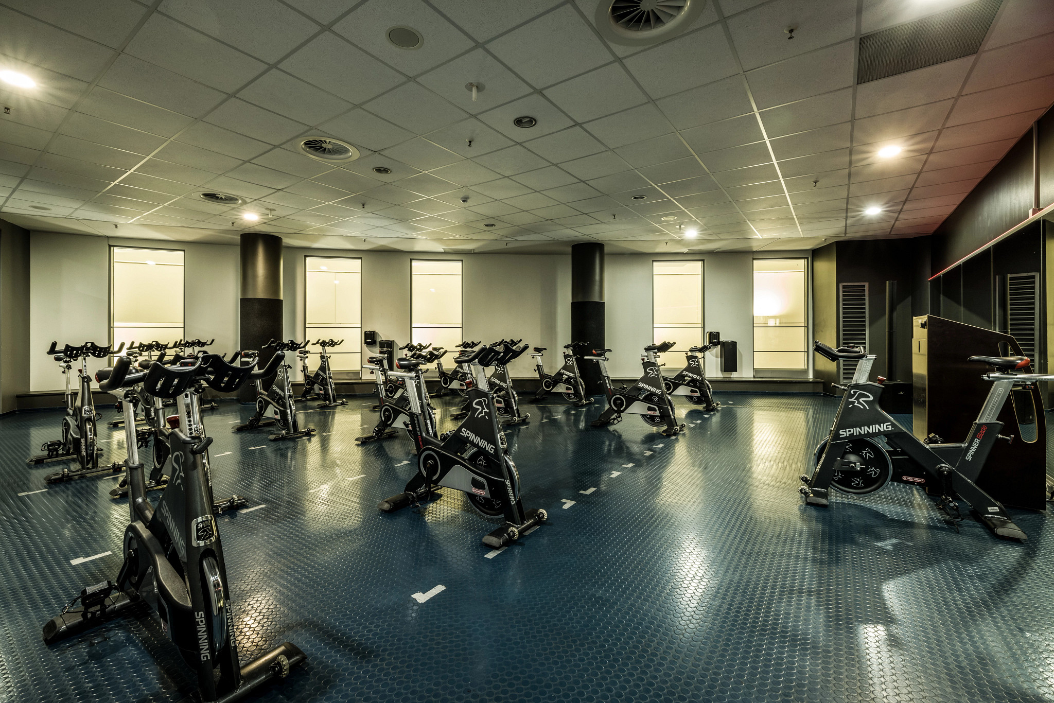 Indoor Cycling in Wiesbaden Bahnhofsplatz
