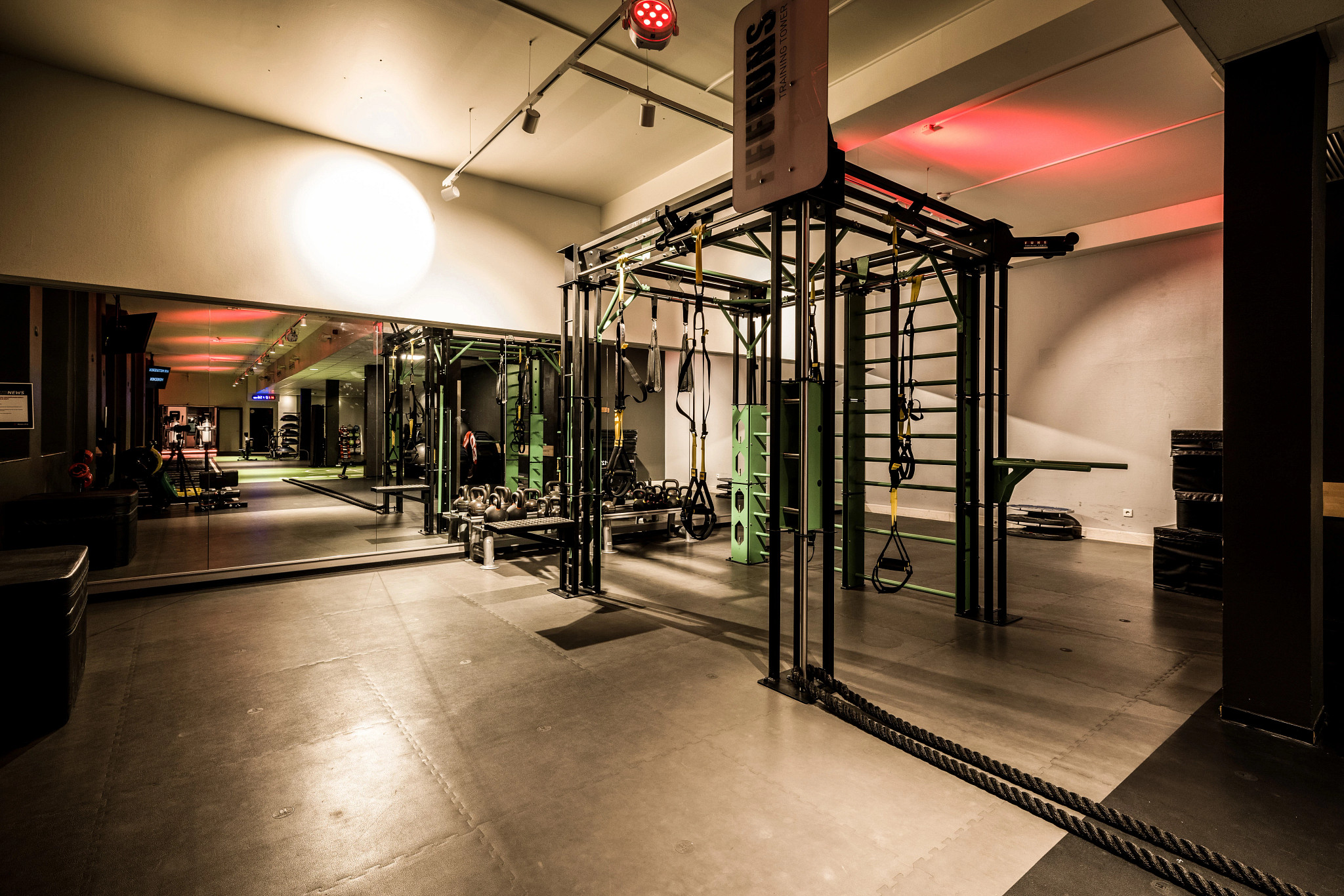 Fitnessstudio mit Calisthenics Köln Bayenthal