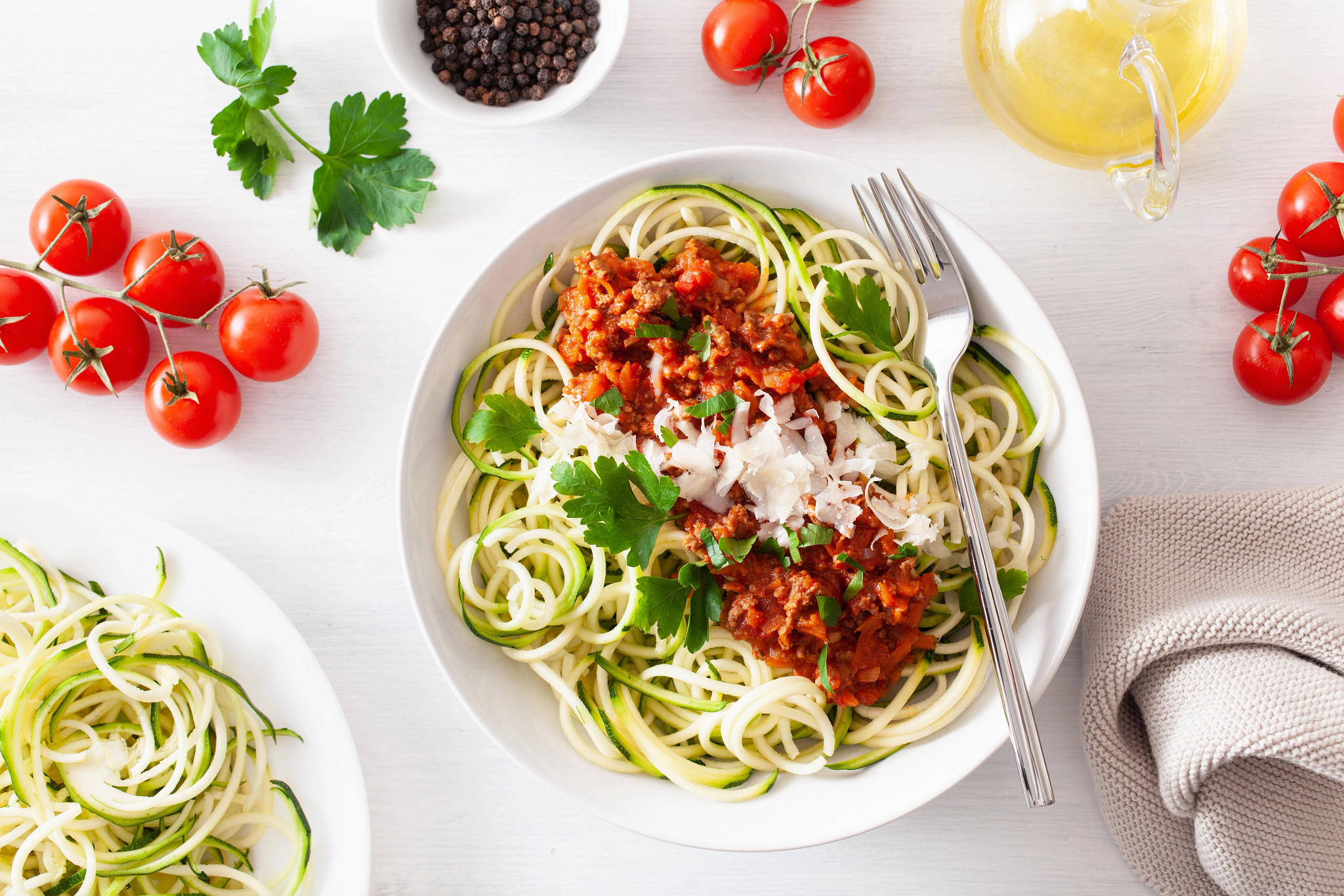 Vegane Linsen-Bolognese mit Zucchini-Nudeln
