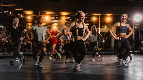 Fitness First Step Aerobic Kurs