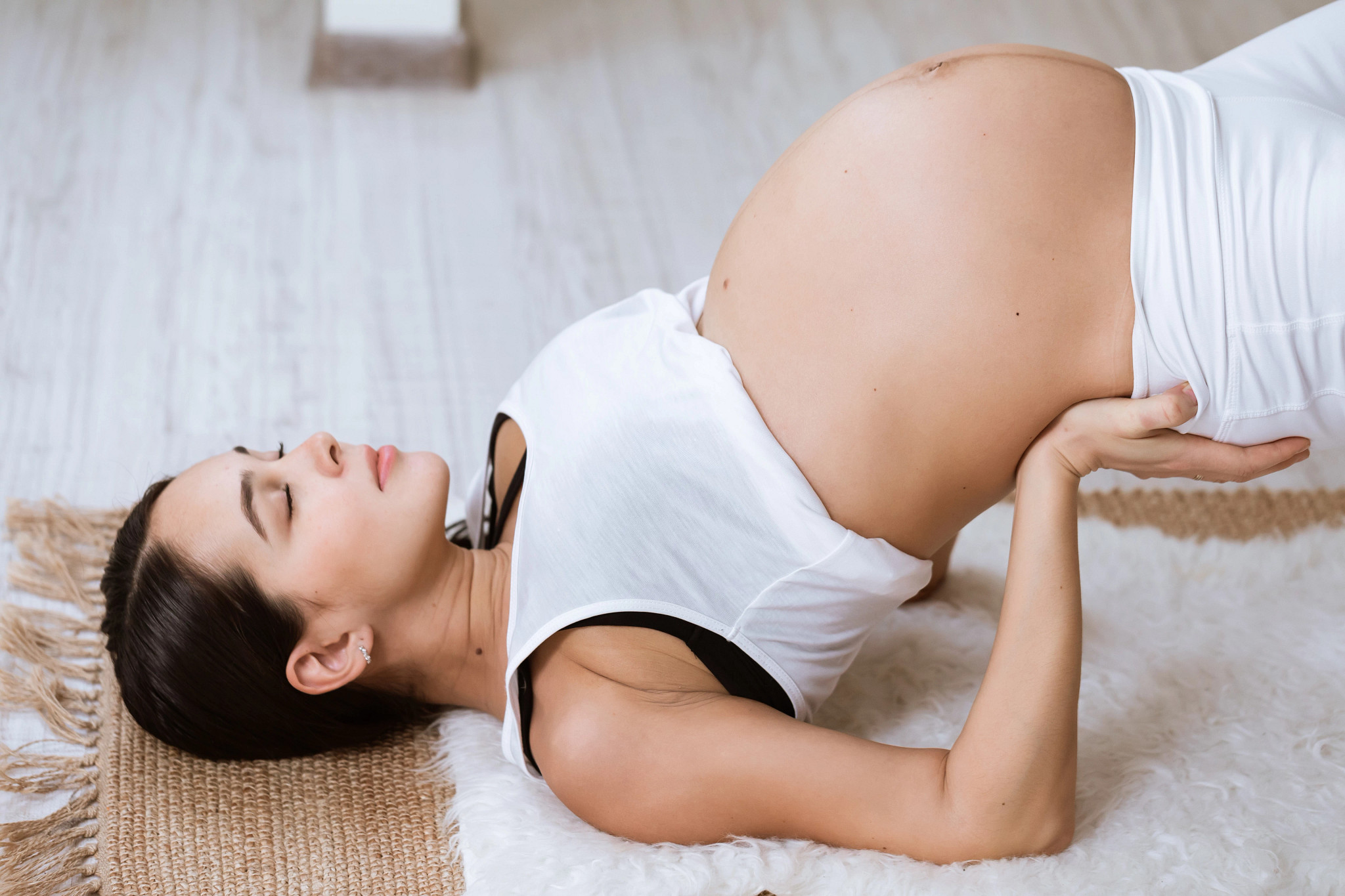 Bauchmuskeltraining in der Schwangerschaft: Was erlaubt ist & hilft